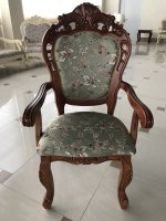 20913. Кресло, с мягкой спинкой и сидением, обивка - ткань зелёная в мелкий цветок